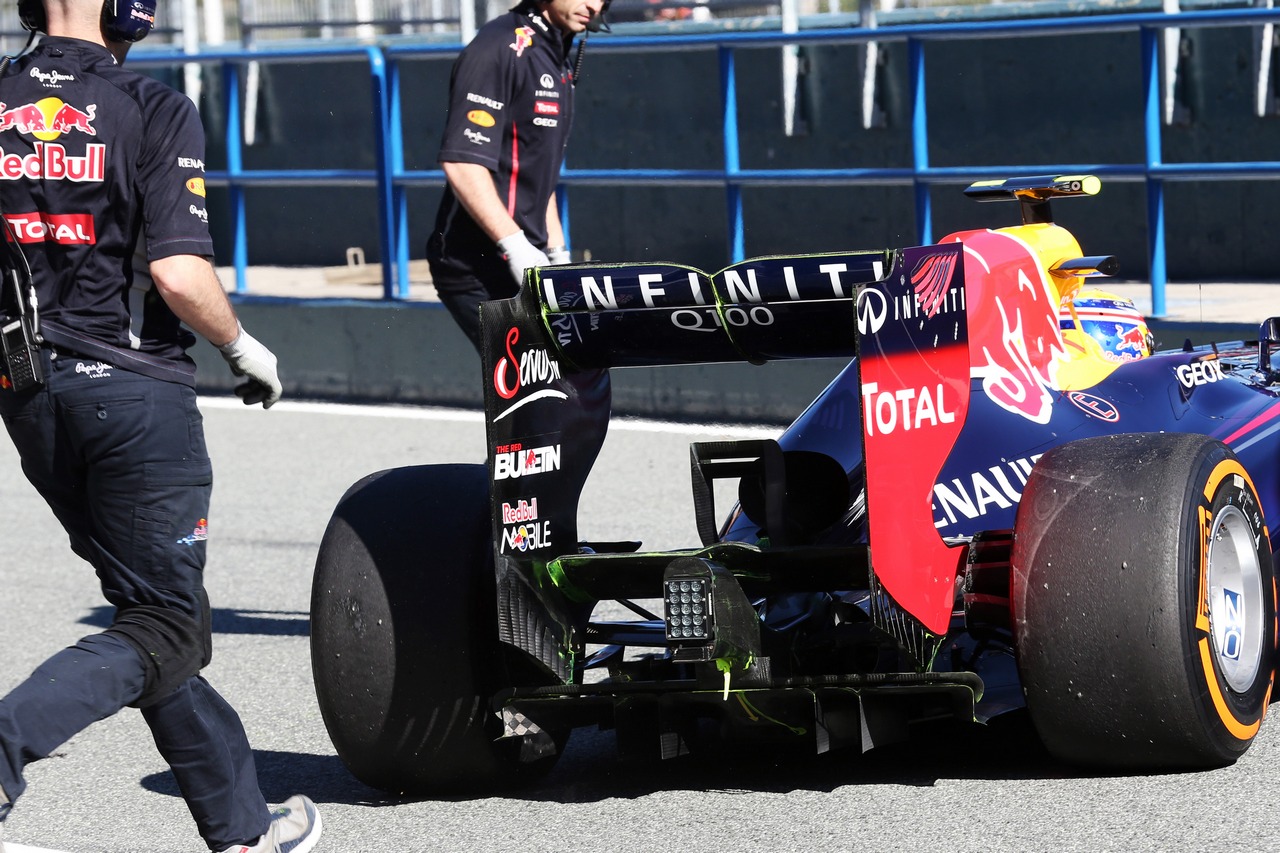 Mark Webber (AUS) Red Bull Racing RB9 rear diffuser.
