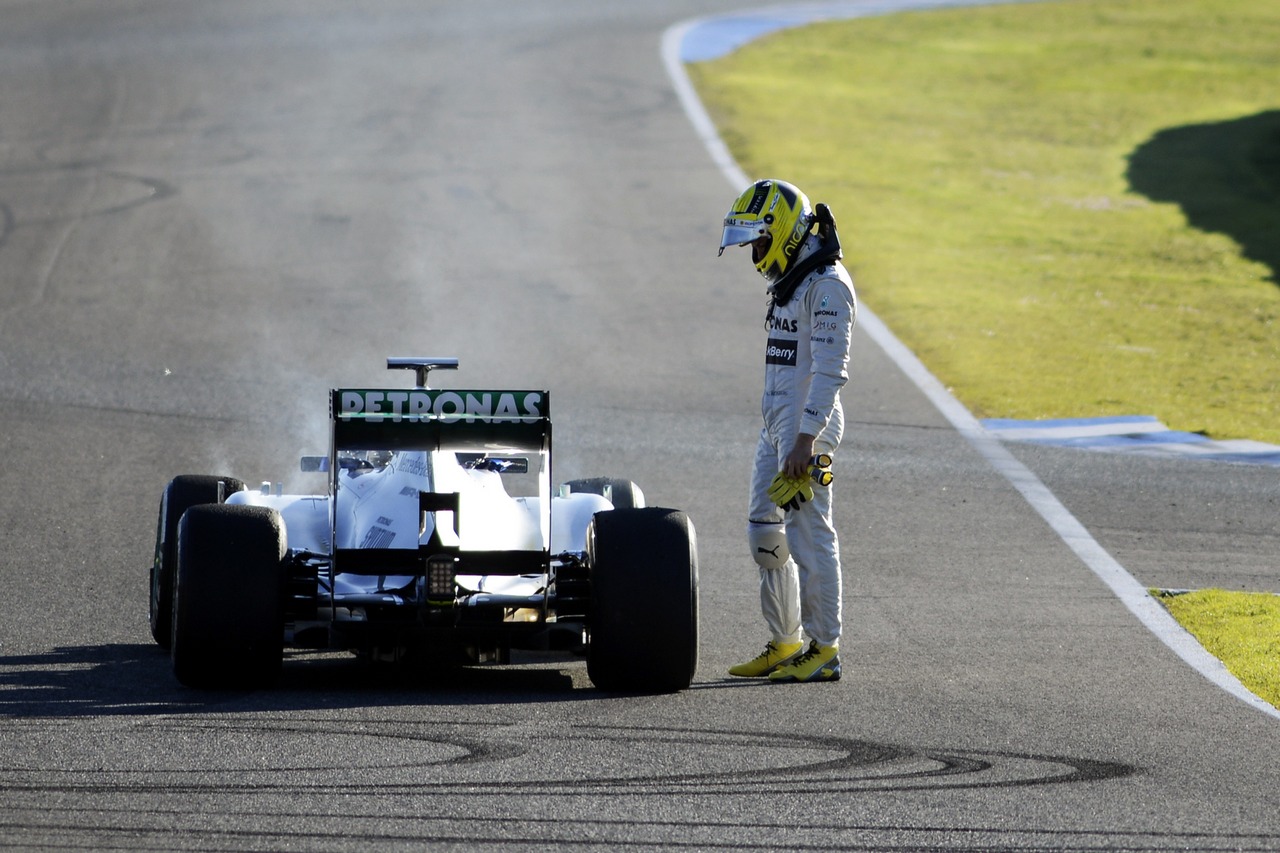 Nico Rosberg (GER) Mercedes AMG F1 W04 stops on the circuit with a small fire.
