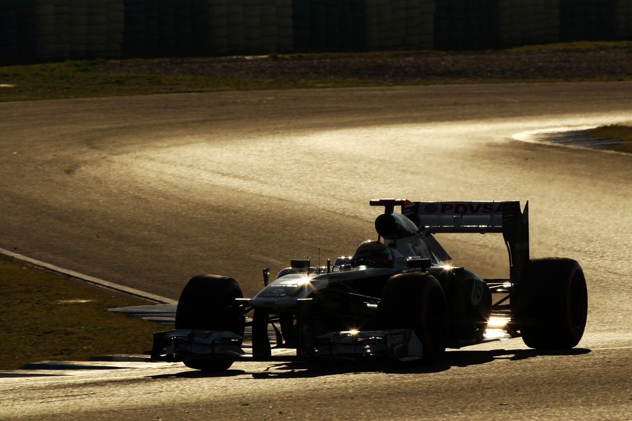 Pastor Maldonado (VEN) Williams FW34.
