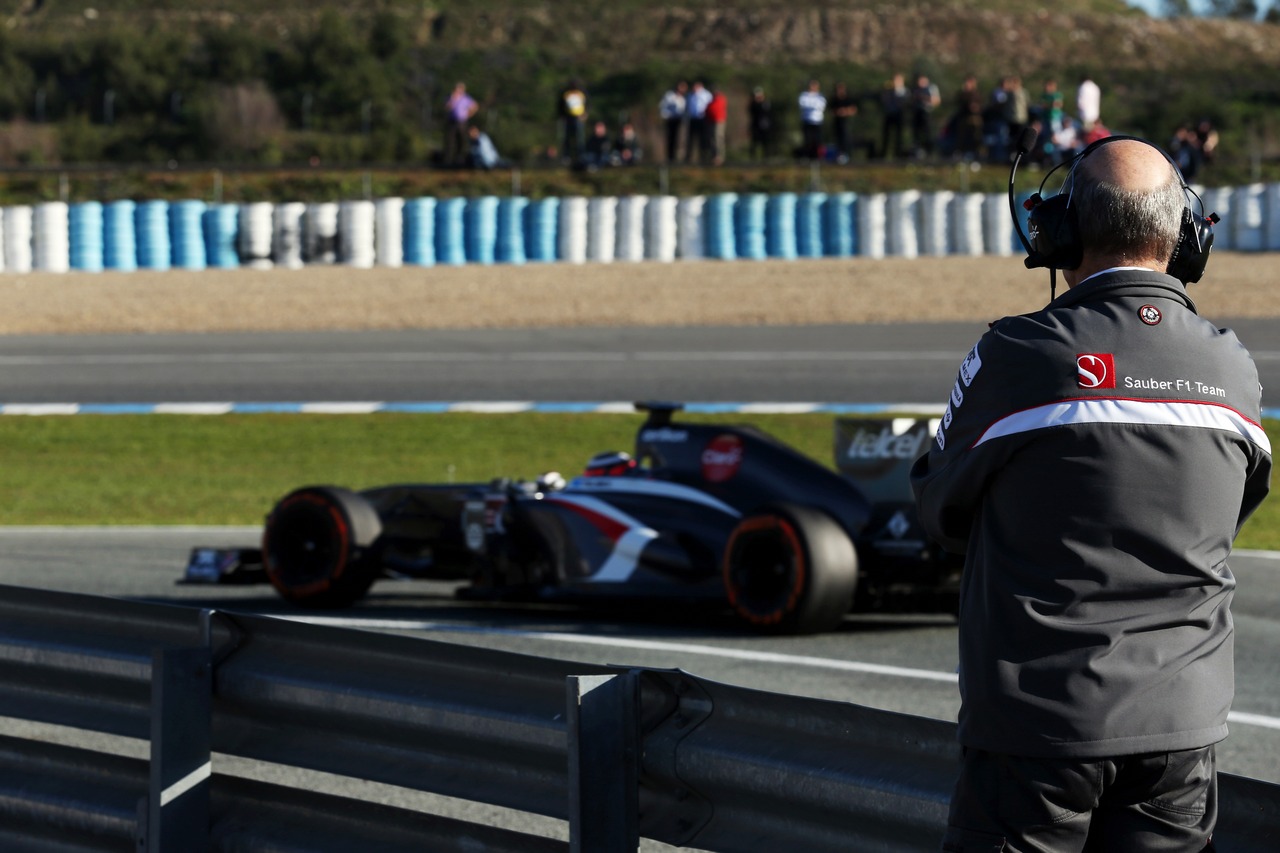 Peter Sauber (SUI) Sauber President of the Board of Directors watches Nico Hulkenberg (GER) Sauber C32 on track.

