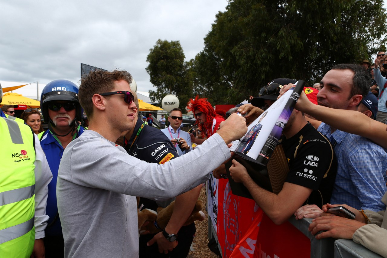 Formula 1 - Gran Premio Australia, prime foto da Melbourne