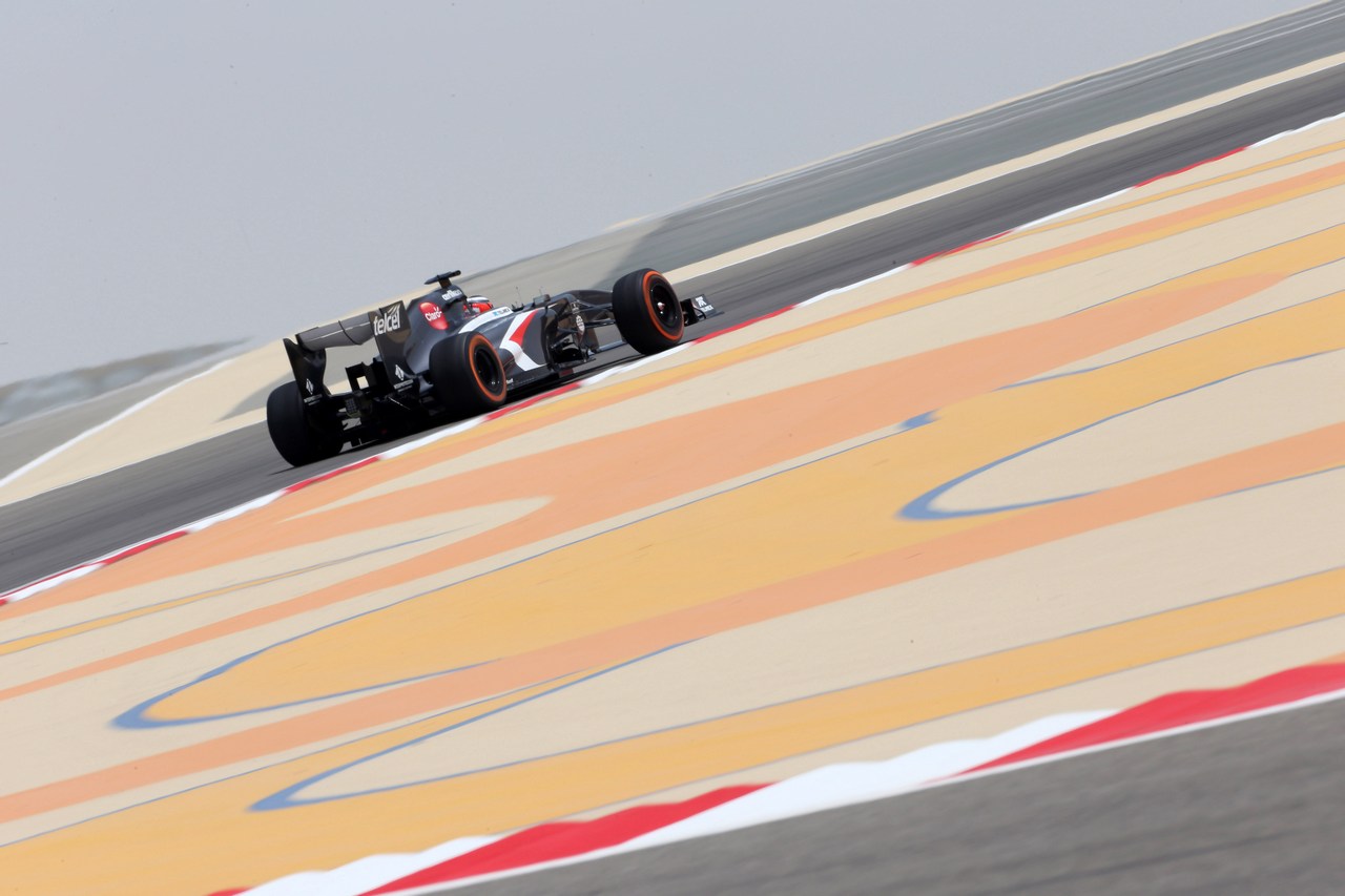 19.04.2013- Free Practice 1, Nico Hulkenberg (GER) Sauber F1 Team C32 