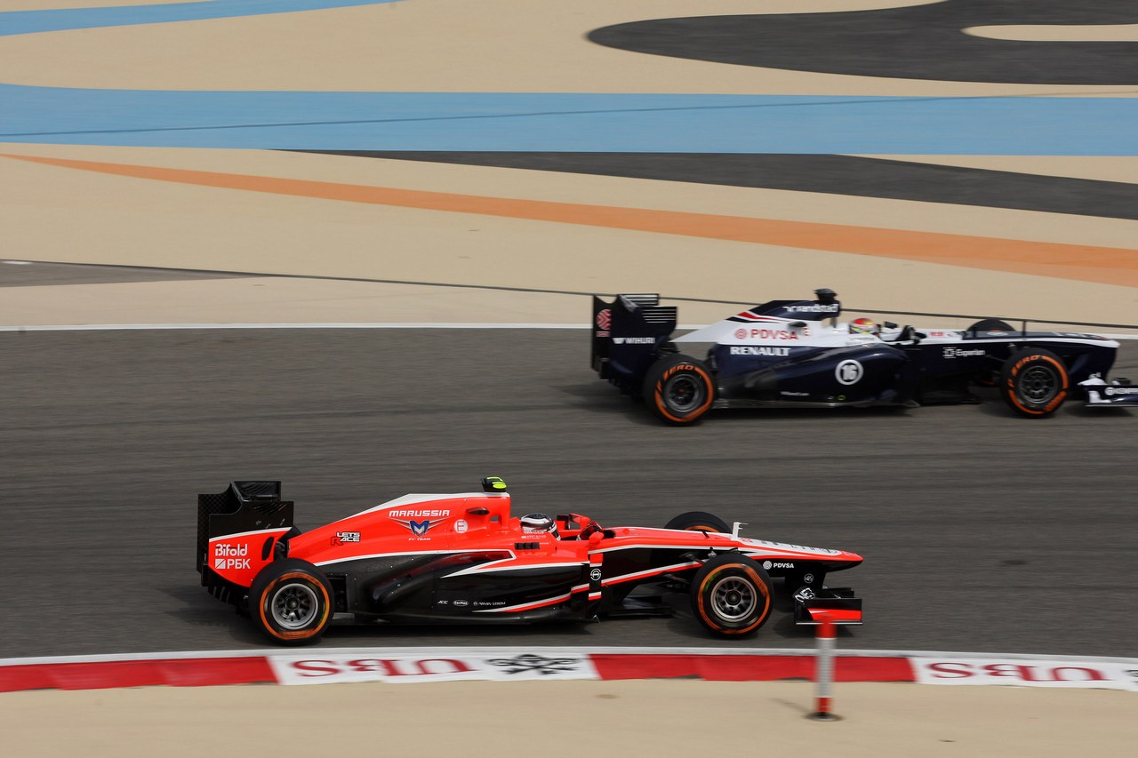 19.04.2013- Free Practice 2, Jules Bianchi (FRA) Marussia F1 Team MR02 and Pastor Maldonado (VEN) Williams F1 Team FW35 