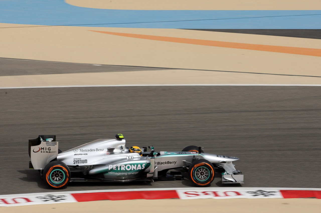 19.04.2013- Free Practice 2, Lewis Hamilton (GBR) Mercedes AMG F1 W04 