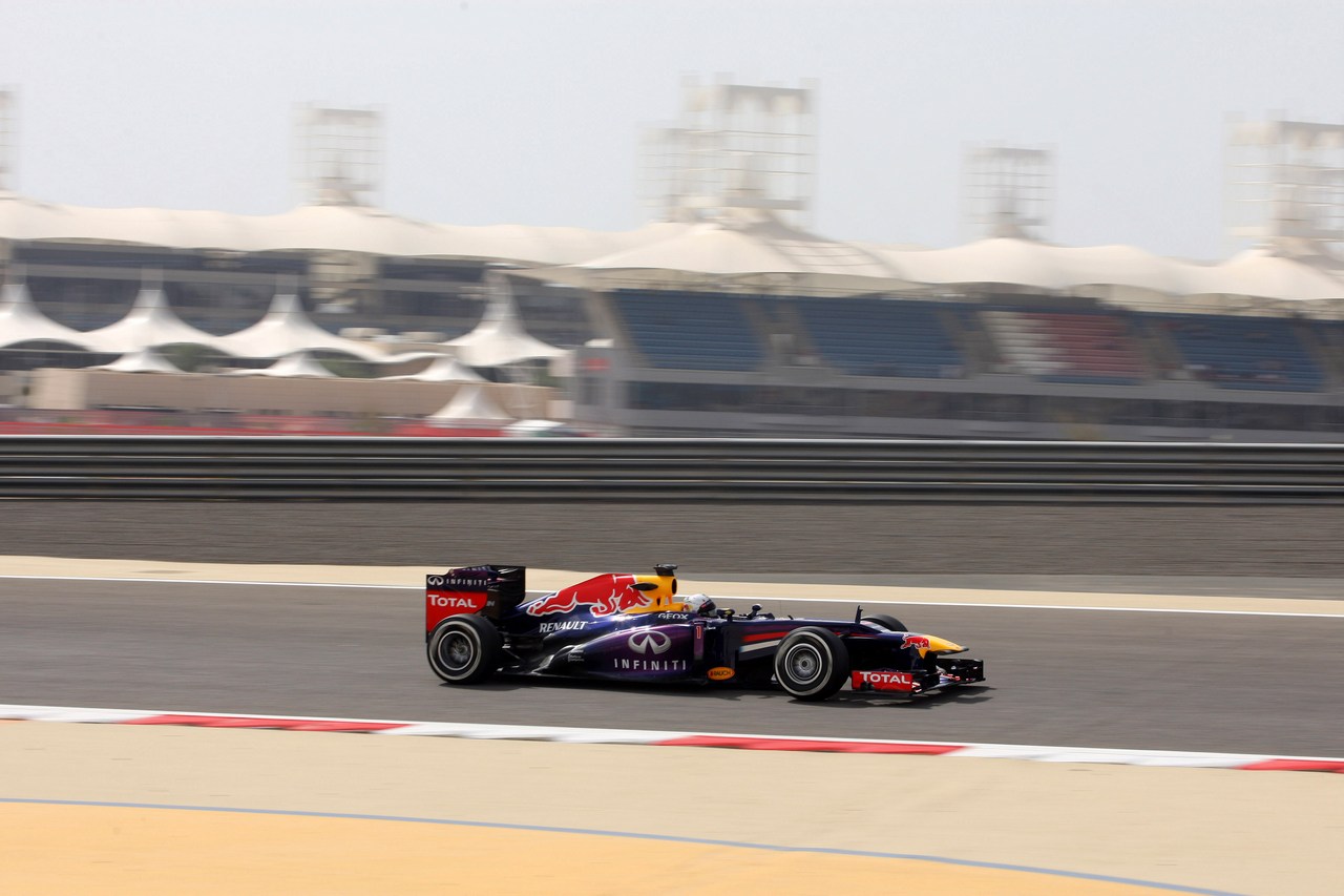 19.04.2013- Free Practice 2, Sebastian Vettel (GER) Red Bull Racing RB9 
