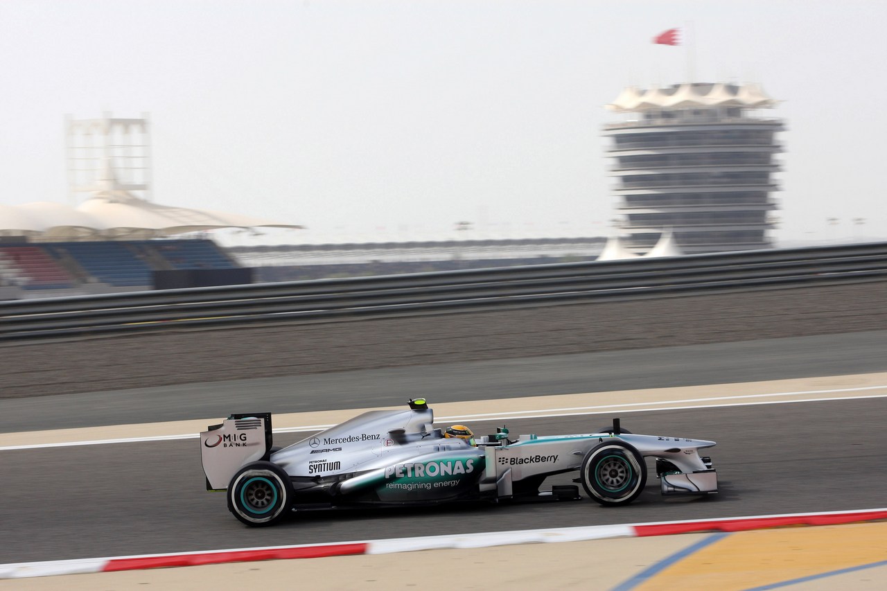 19.04.2013- Free Practice 2, Lewis Hamilton (GBR) Mercedes AMG F1 W04 