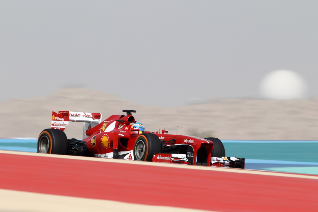 19.04.2013- Free Practice 2, Fernando Alonso (ESP) Scuderia Ferrari F138 