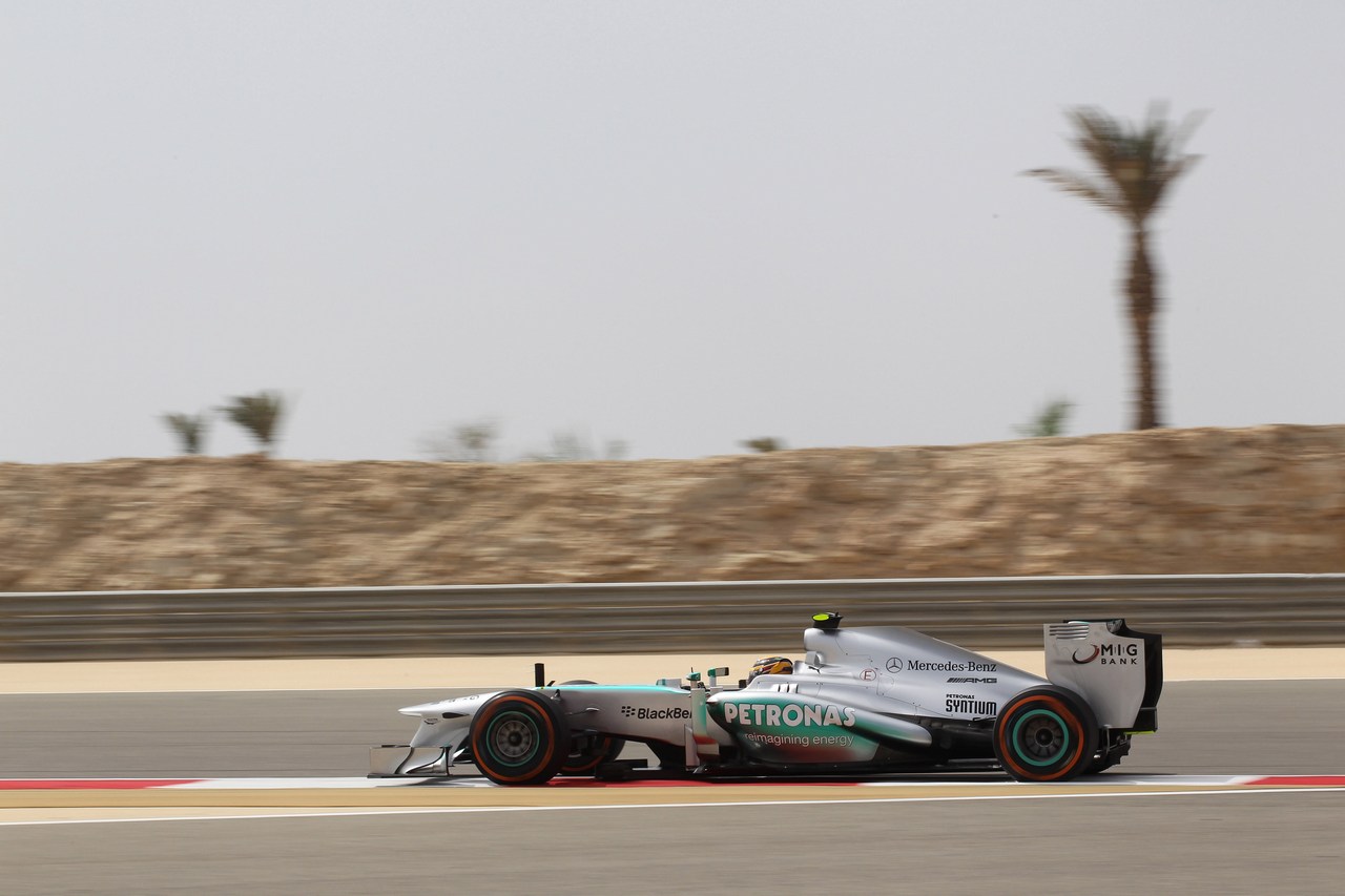 19.04.2013- Free Practice 2, Lewis Hamilton (GBR) Mercedes AMG F1 W04 