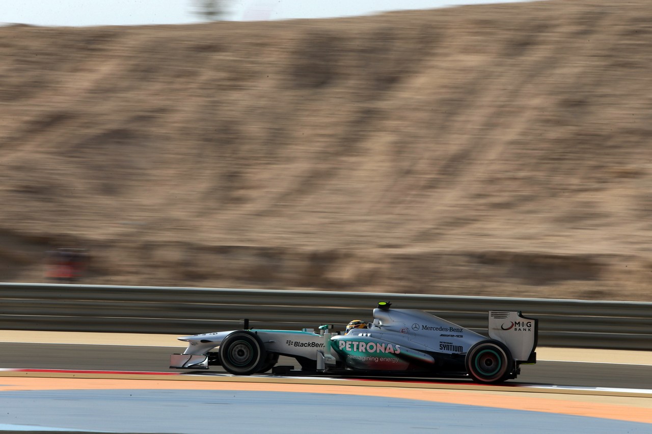 19.04.2013- Free Practice 2, Lewis Hamilton (GBR) Mercedes AMG F1 W04 