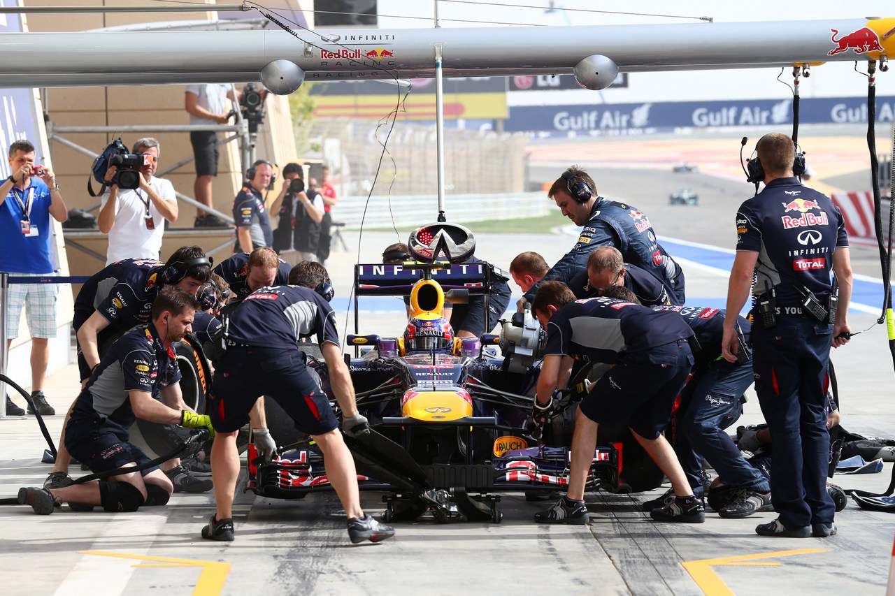 19.04.2013- Free Practice 2, Mark Webber (AUS) Red Bull Racing RB9 