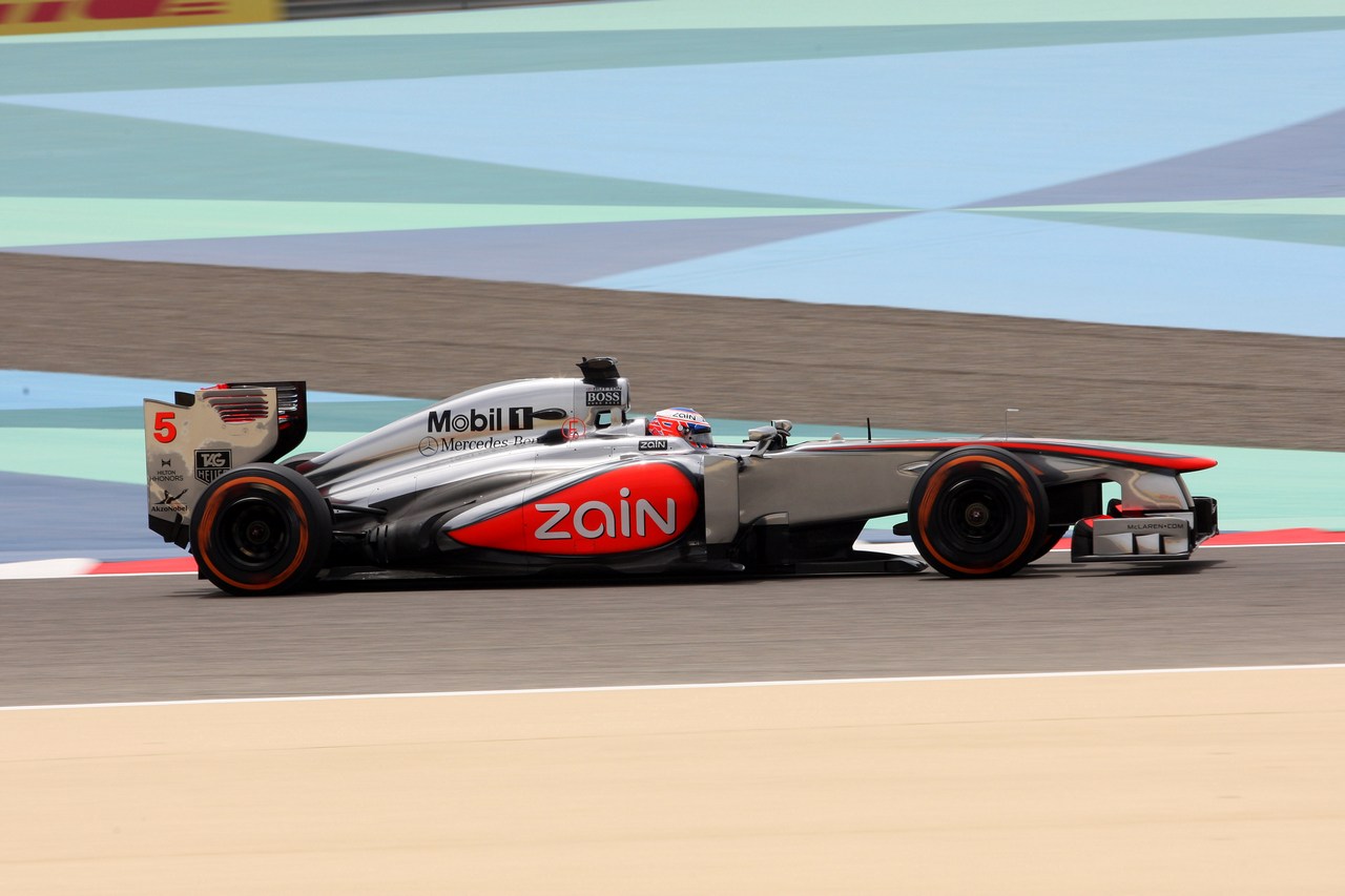 19.04.2013- Free Practice 1, Jenson Button (GBR) McLaren Mercedes MP4-28 