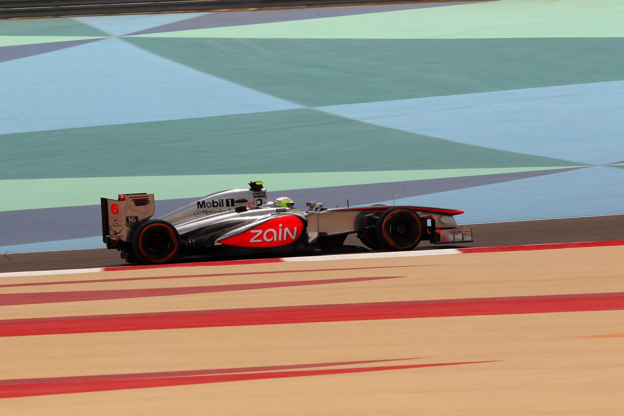 19.04.2013- Free Practice 1, Sergio Perez (MEX) McLaren MP4-28 
