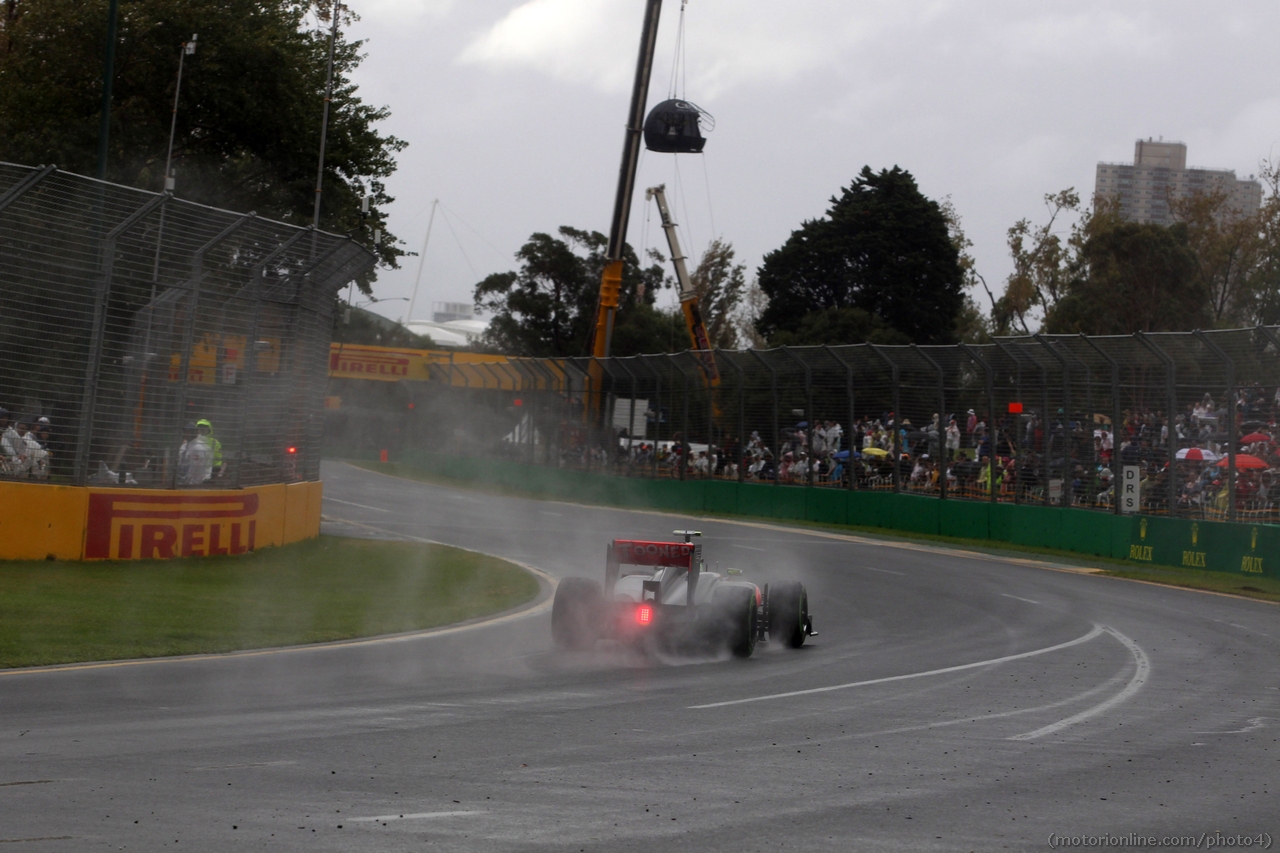 16.03.2013- Qualifying, Sergio Perez (MEX) McLaren MP4-28 