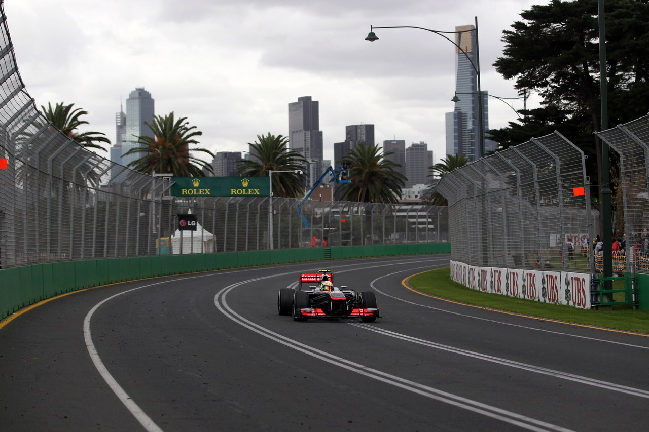 17.03.2013- Race, Sergio Perez (MEX) McLaren MP4-28 