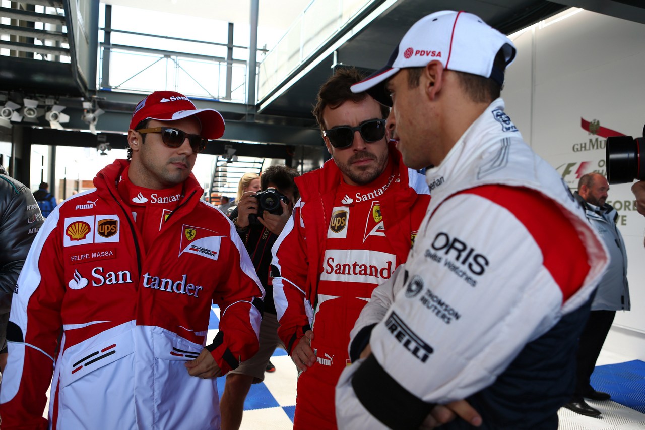 17.03.2013- Felipe Massa (BRA) Scuderia Ferrari F138 and Fernando Alonso (ESP) Scuderia Ferrari F138 and Pastor Maldonado (VEN) Williams F1 Team FW35 