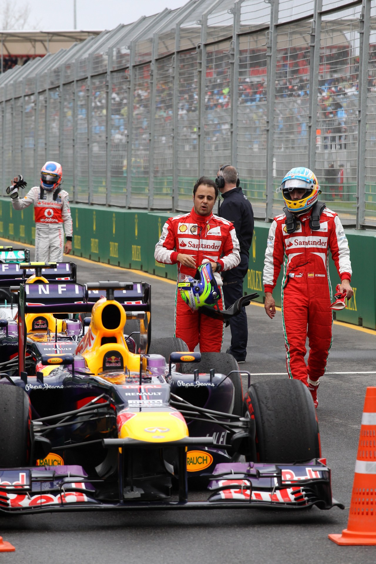 17.03.2013- Qualifying, Felipe Massa (BRA) Scuderia Ferrari F138 and Fernando Alonso (ESP) Scuderia Ferrari F138 