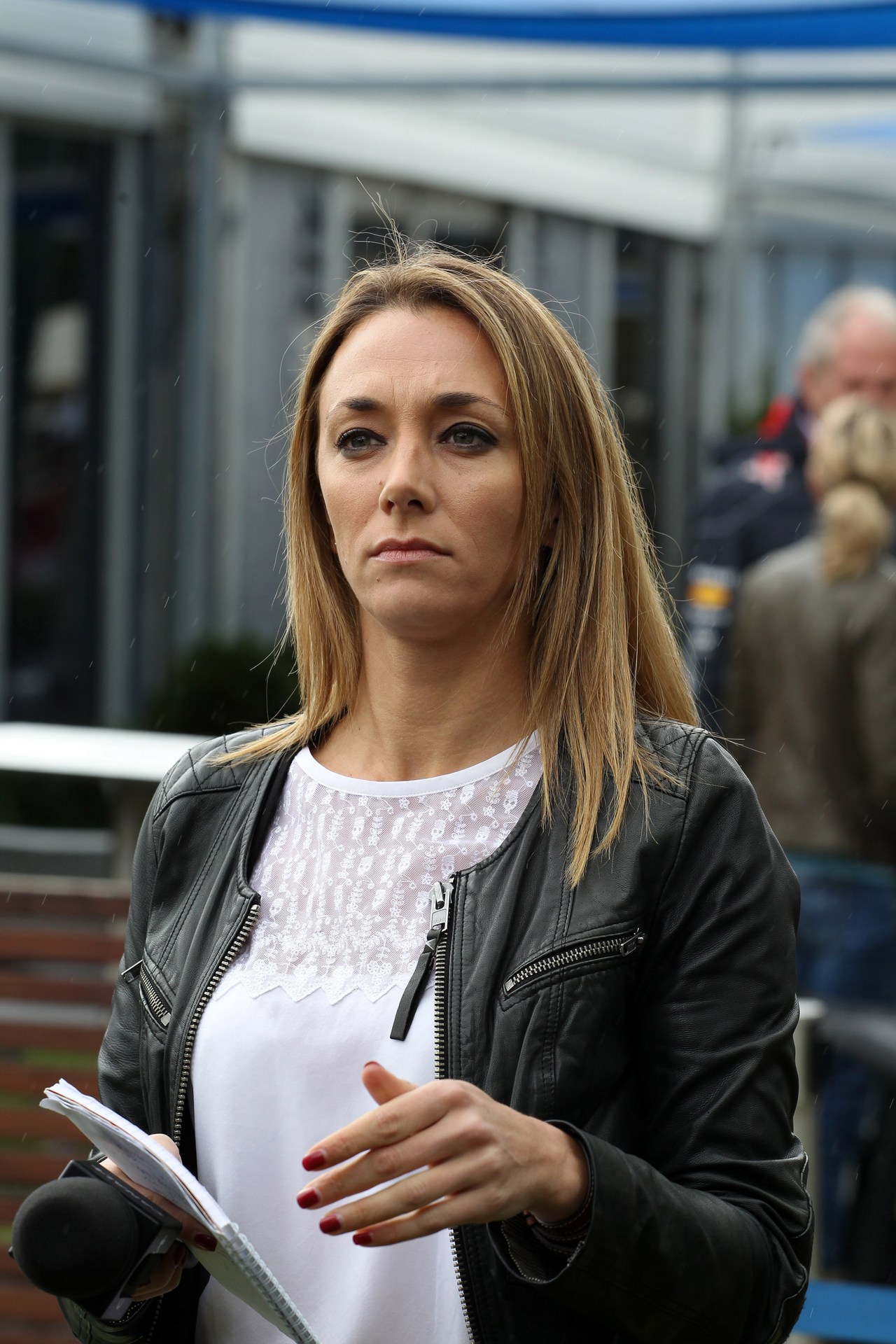 17.03.2013- Qualifying, Girl in the paddock 