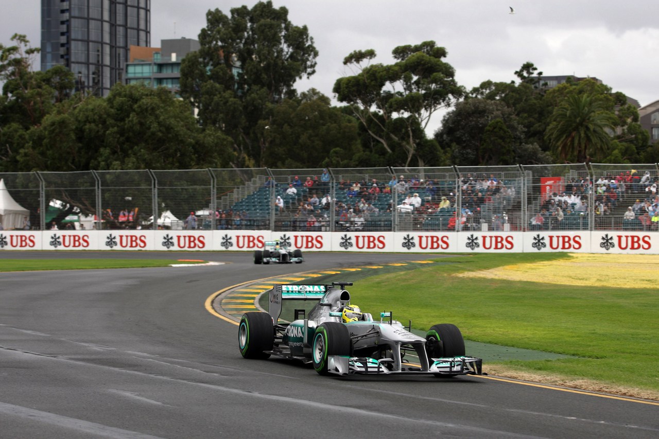 17.03.2013- Qualifying, Nico Rosberg (GER) Mercedes AMG F1 W04 leads Lewis Hamilton (GBR) Mercedes AMG F1 W04 