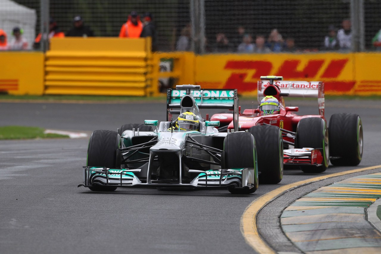 17.03.2013- Qualifying, Nico Rosberg (GER) Mercedes AMG F1 W04 and Felipe Massa (BRA) Scuderia Ferrari F138 