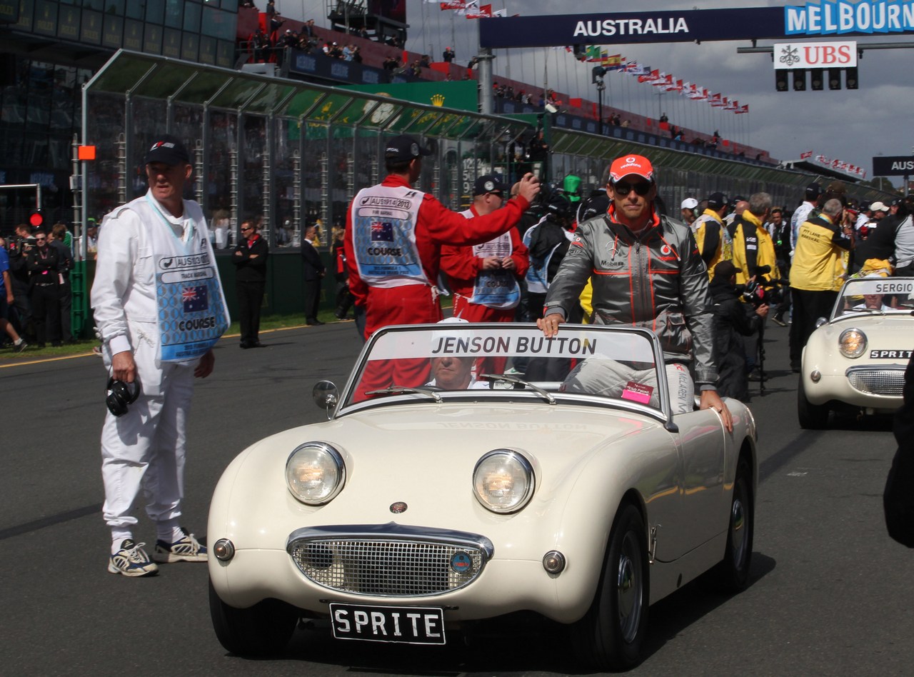 17.03.2013- Jenson Button (GBR) McLaren Mercedes MP4-28 at drivers parade  