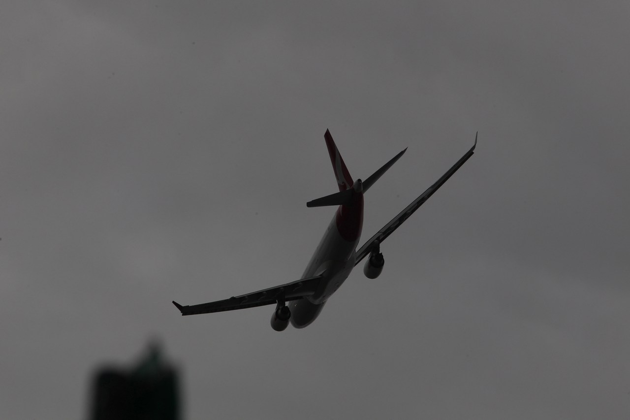 17.03.2013- Race, Qantas Jet Flyover