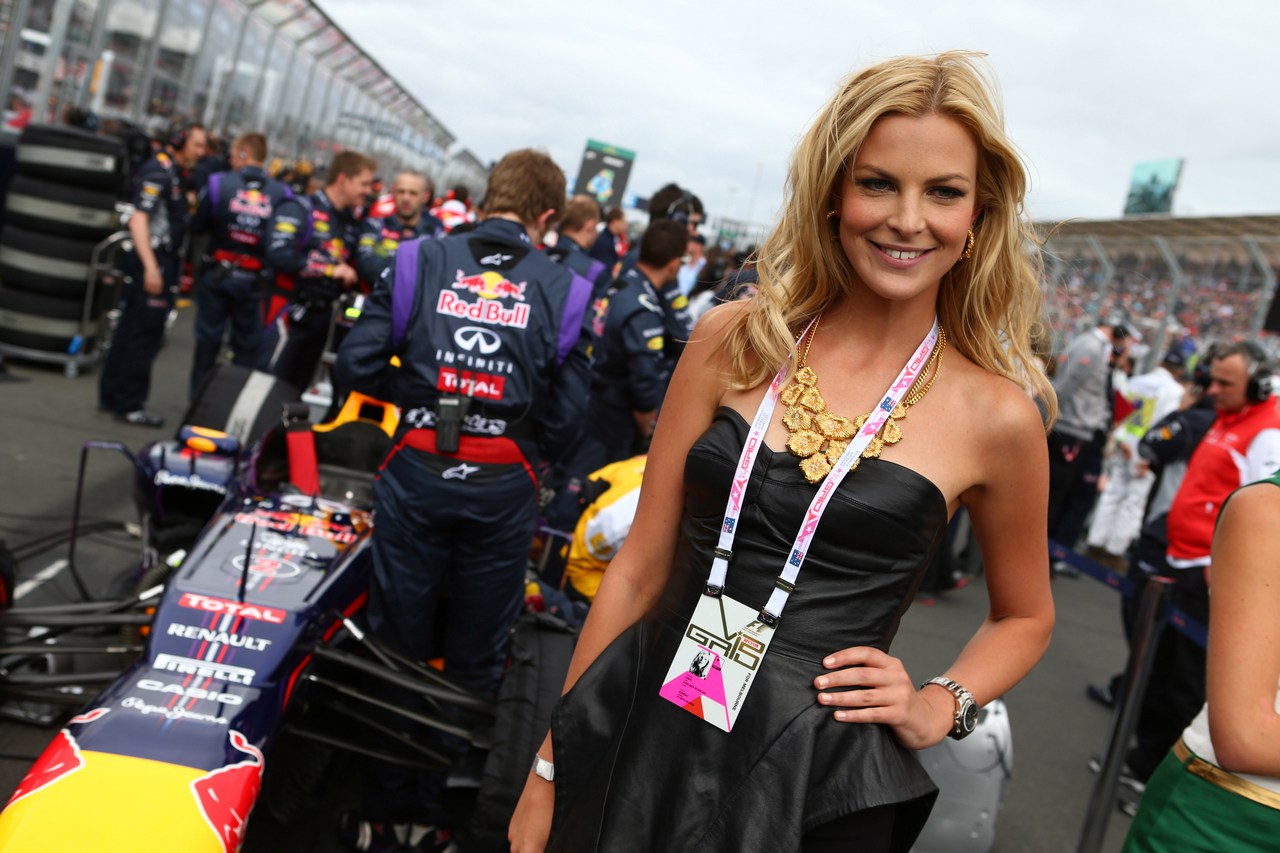 17.03.2013- Race, Girl in the grid