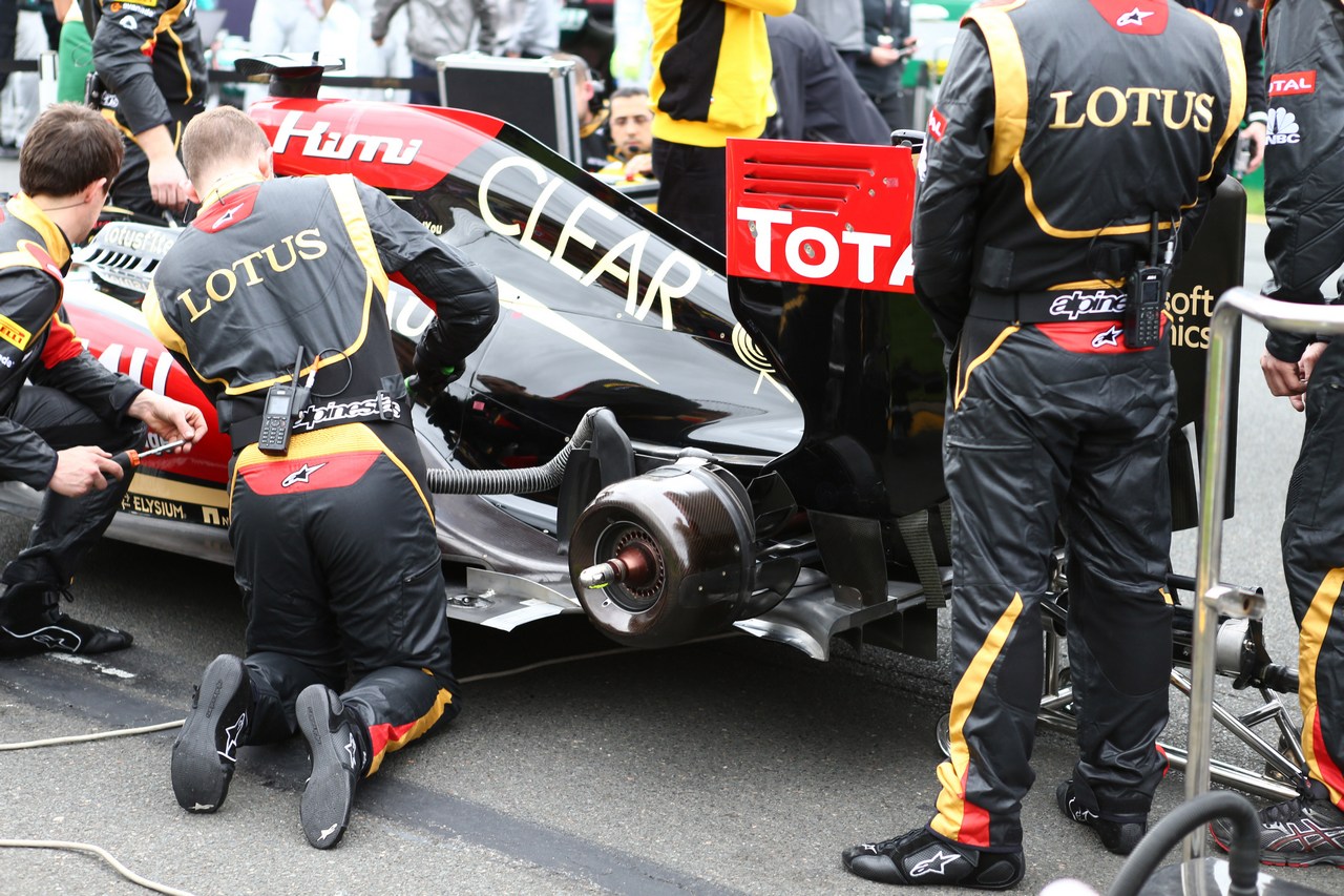 17.03.2013- Race, Lotus F1 Team E21 