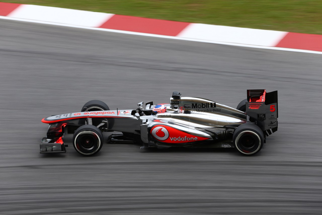 22.03.2013 - free practice 2, Jenson Button (GBR) McLaren Mercedes MP4-28