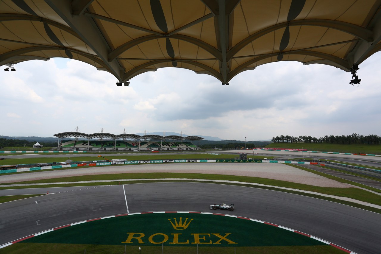 22.03.2013 - free practice 2, Lewis Hamilton (GBR) Mercedes AMG F1 W04
