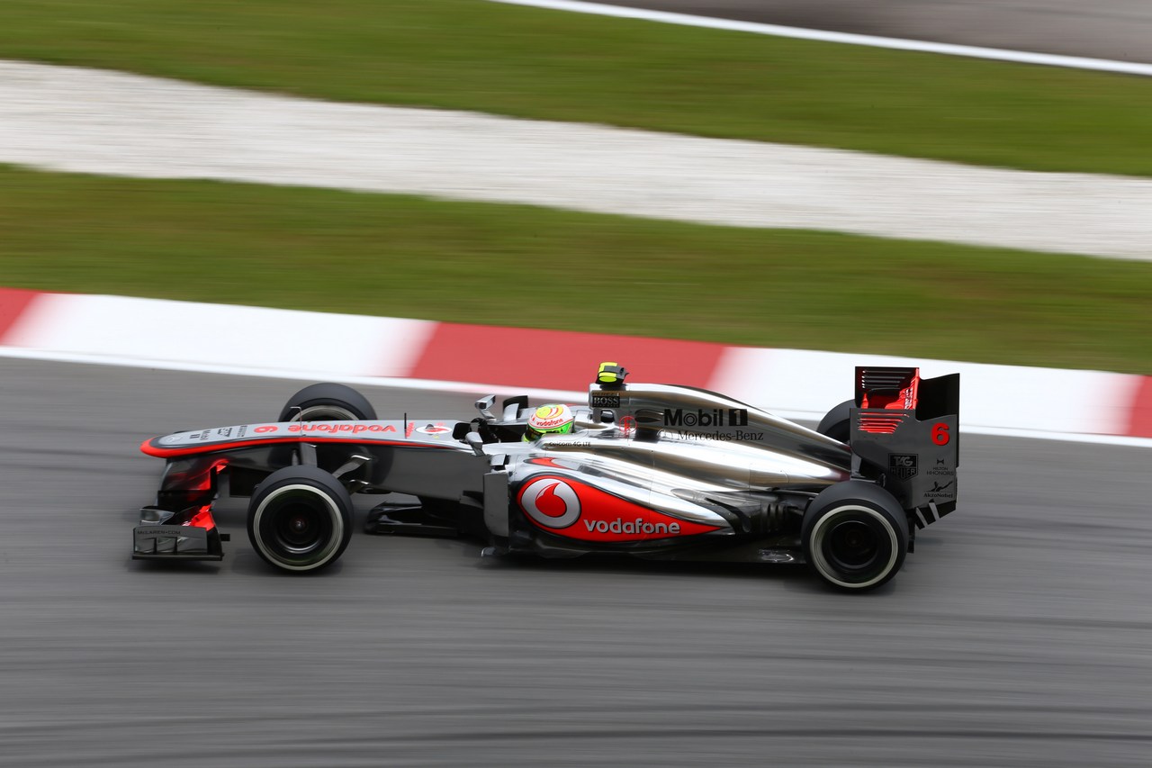 22.03.2013 - free practice 2, Sergio Perez (MEX) McLaren MP4-28
