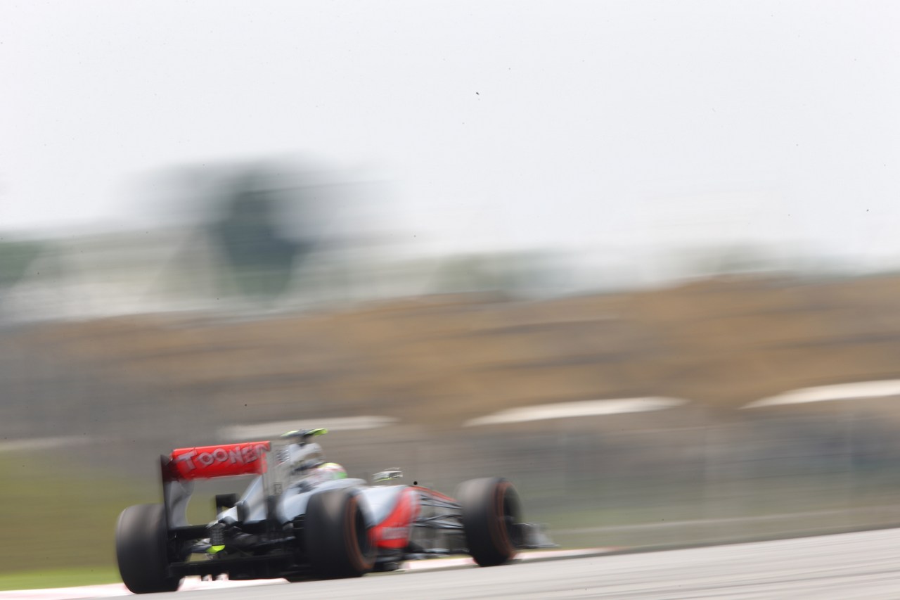 22.03.2013 - free practice 2, Sergio Perez (MEX) McLaren MP4-28