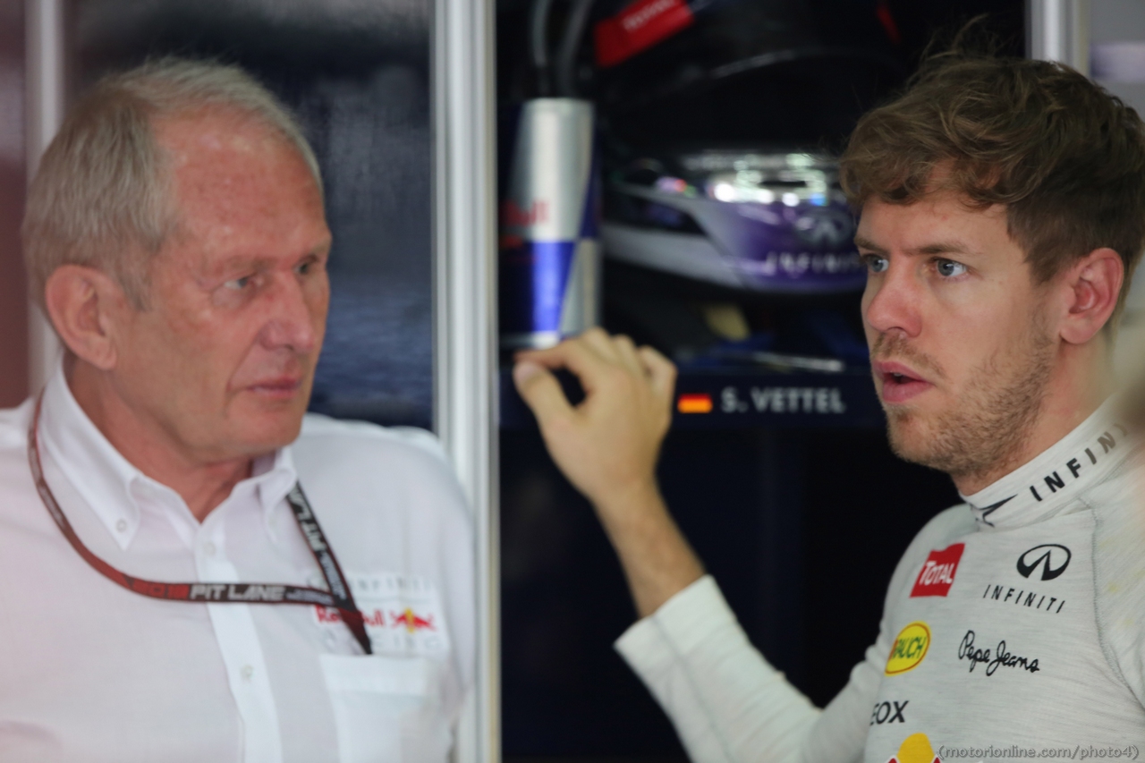 22.03.2013- Free Practice 1, Sebastian Vettel (GER) Red Bull Racing RB9 and Helmut Marko (AUT), Red Bull Racing, Red Bull Advisor