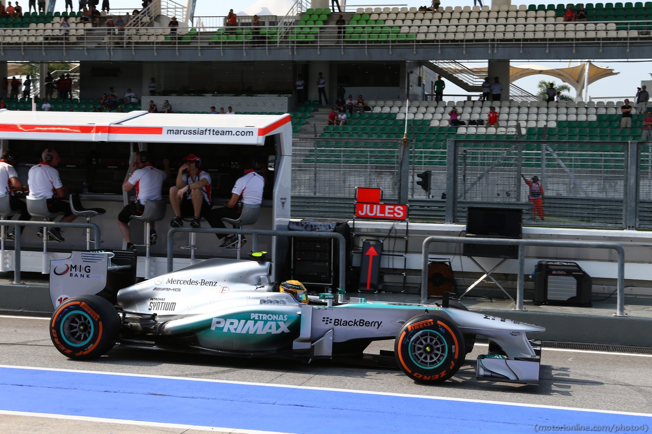 22.03.2013- Free Practice 1, Lewis Hamilton (GBR) Mercedes AMG F1 W04
