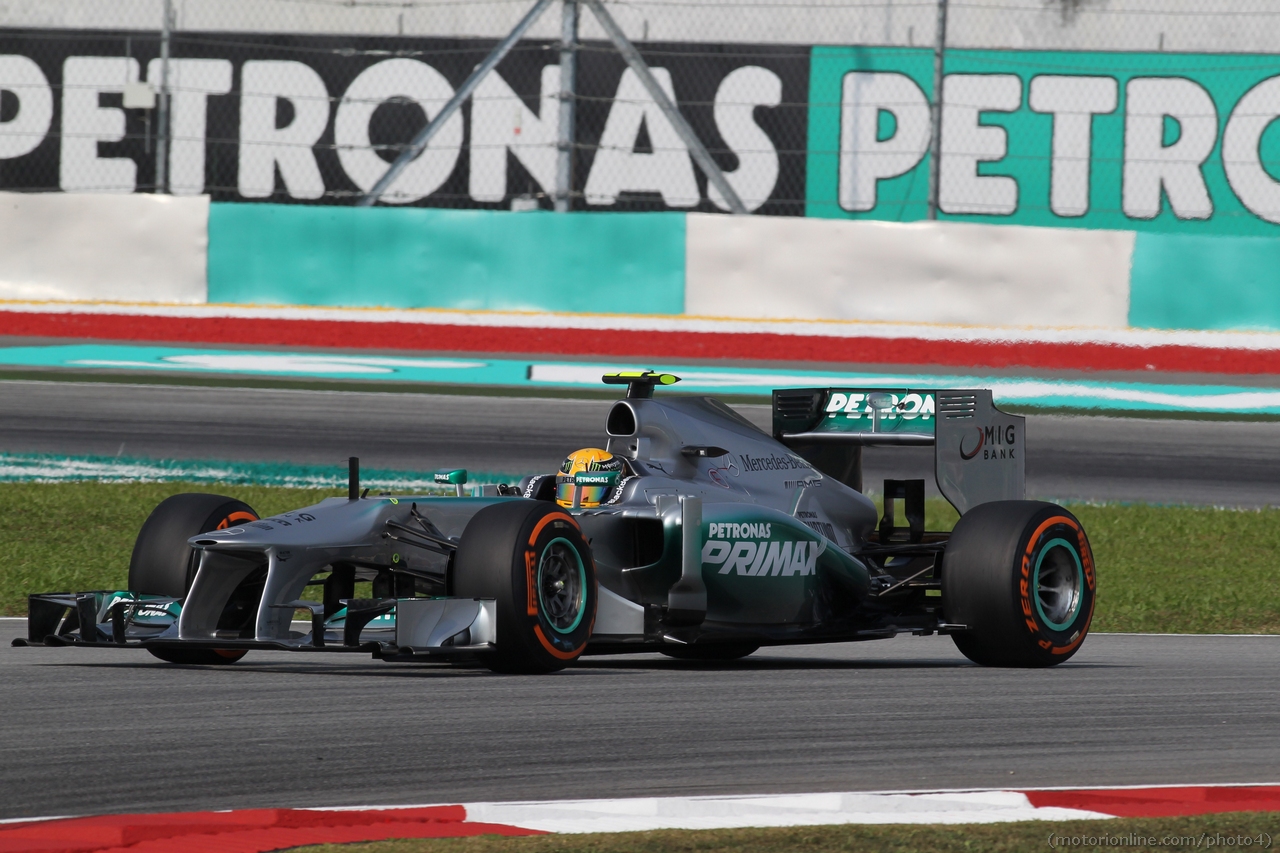 22.03.2013- Free Practice 1, Lewis Hamilton (GBR) Mercedes AMG F1 W04