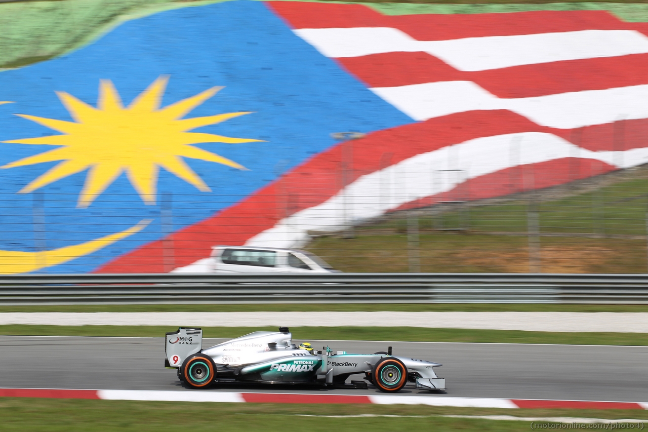 22.03.2013- Free Practice 1, Nico Rosberg (GER) Mercedes AMG F1 W04