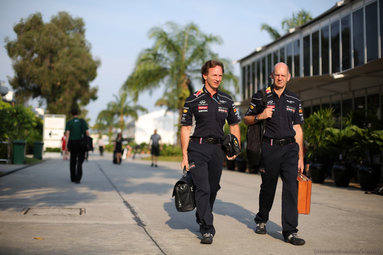 22.03.2013- Adrian Newey (GBR), Red Bull Racing , Technical Operations Director and Christian Horner (GBR), Red Bull Racing, Sporting Director 