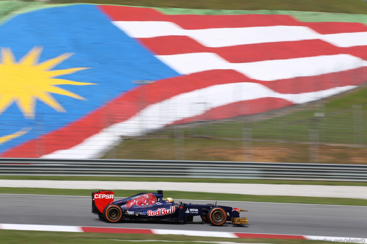22.03.2013- Free Practice 1, Jean-Eric Vergne (FRA) Scuderia Toro Rosso STR8