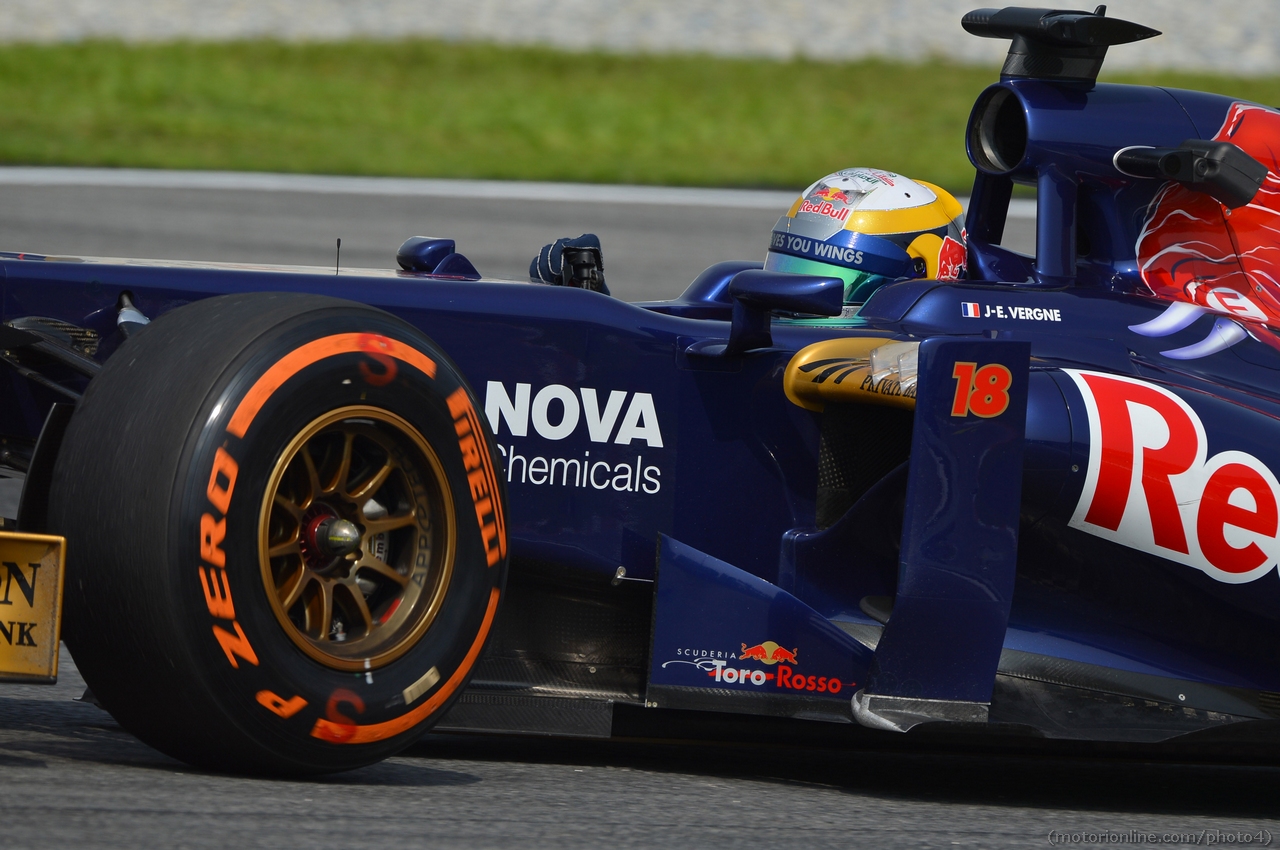 22.03.2013- Free Practice 1, Jean-Eric Vergne (FRA) Scuderia Toro Rosso STR8