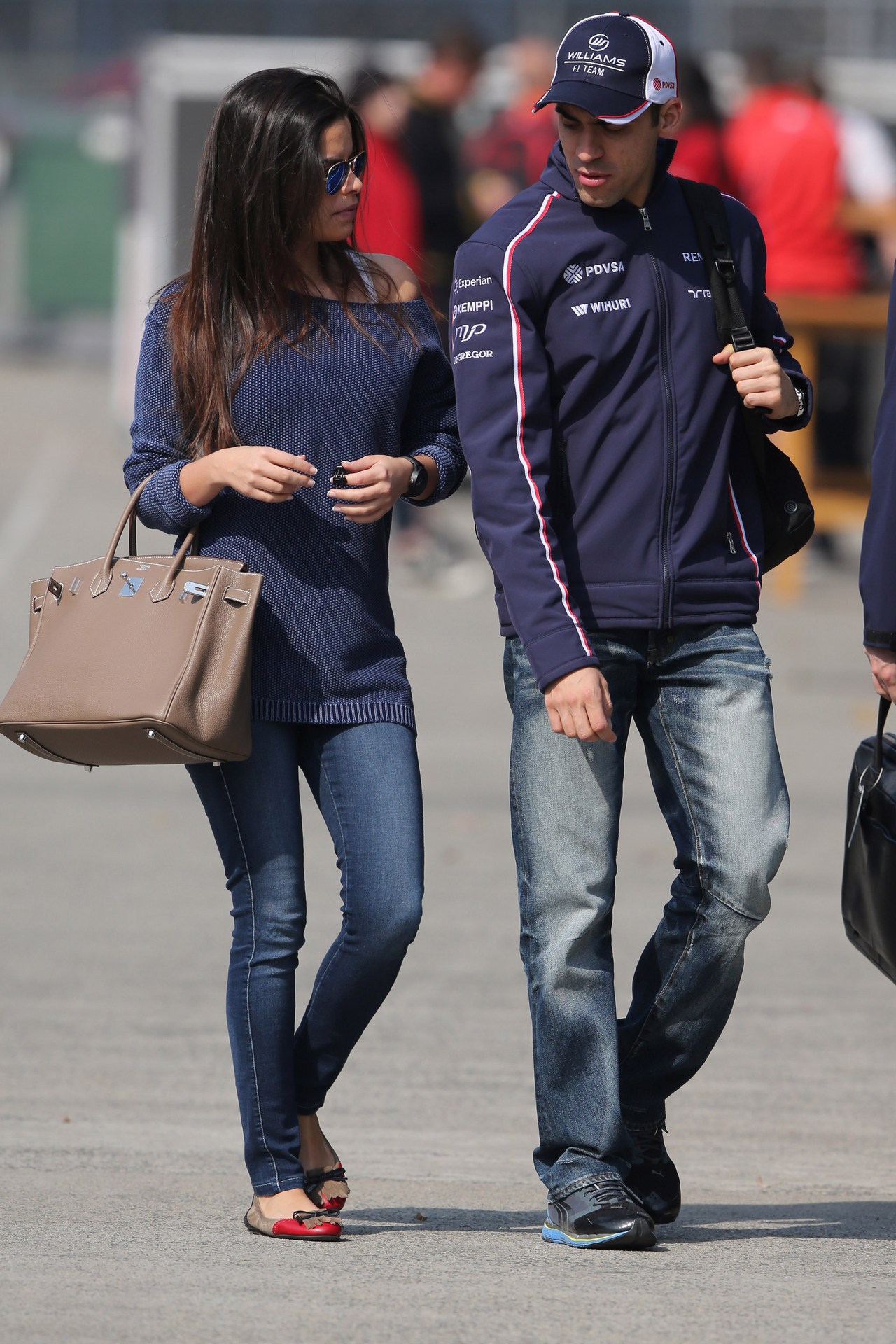 12.04.2013- Pastor Maldonado (VEN) Williams F1 Team FW35 and his girlfriend