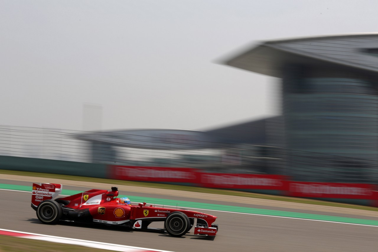 12.04.2013- Free Practice 1, Fernando Alonso (ESP) Scuderia Ferrari F138 