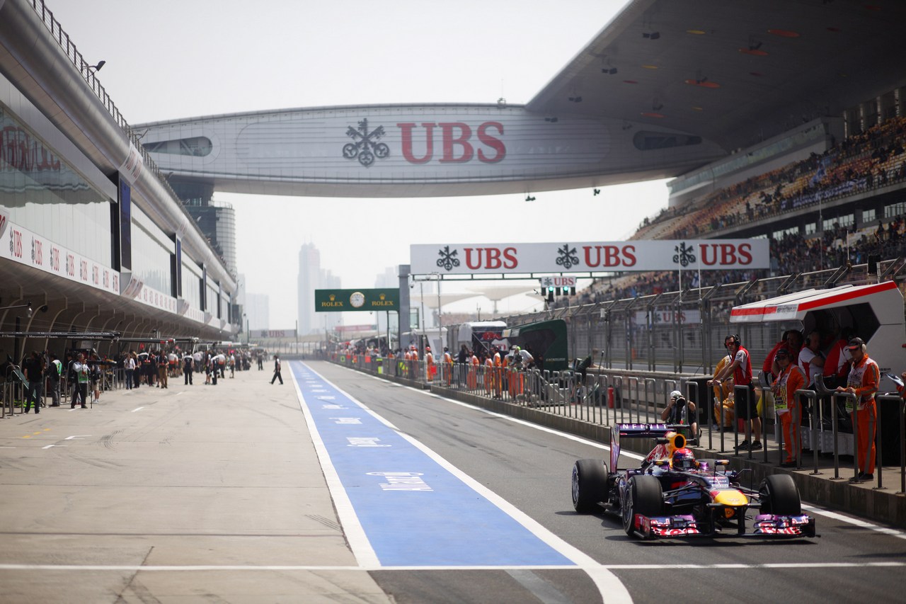 12.04.2013- Free Practice 1, Sebastian Vettel (GER) Red Bull Racing RB9 