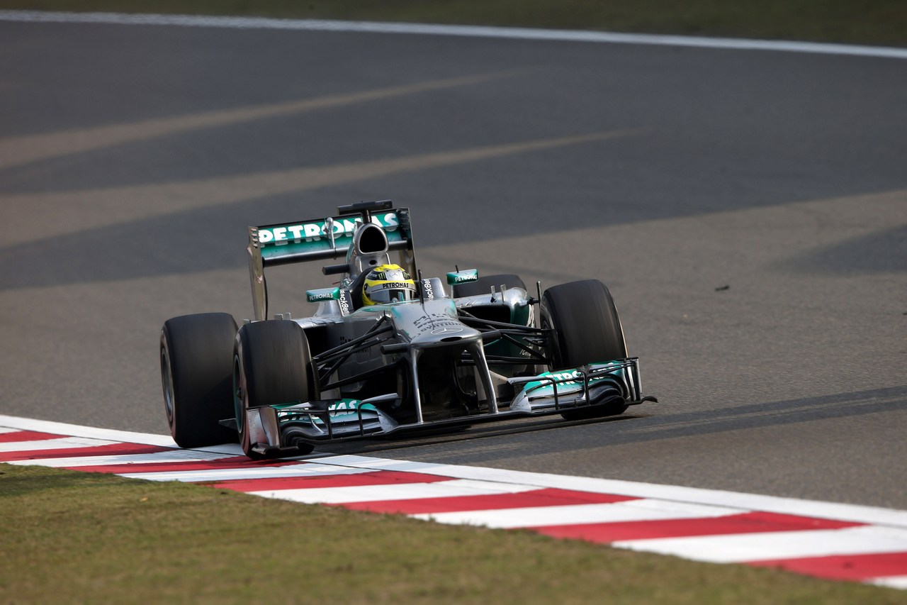 12.04.2013- Free Practice 2, Nico Rosberg (GER) Mercedes AMG F1 W04 