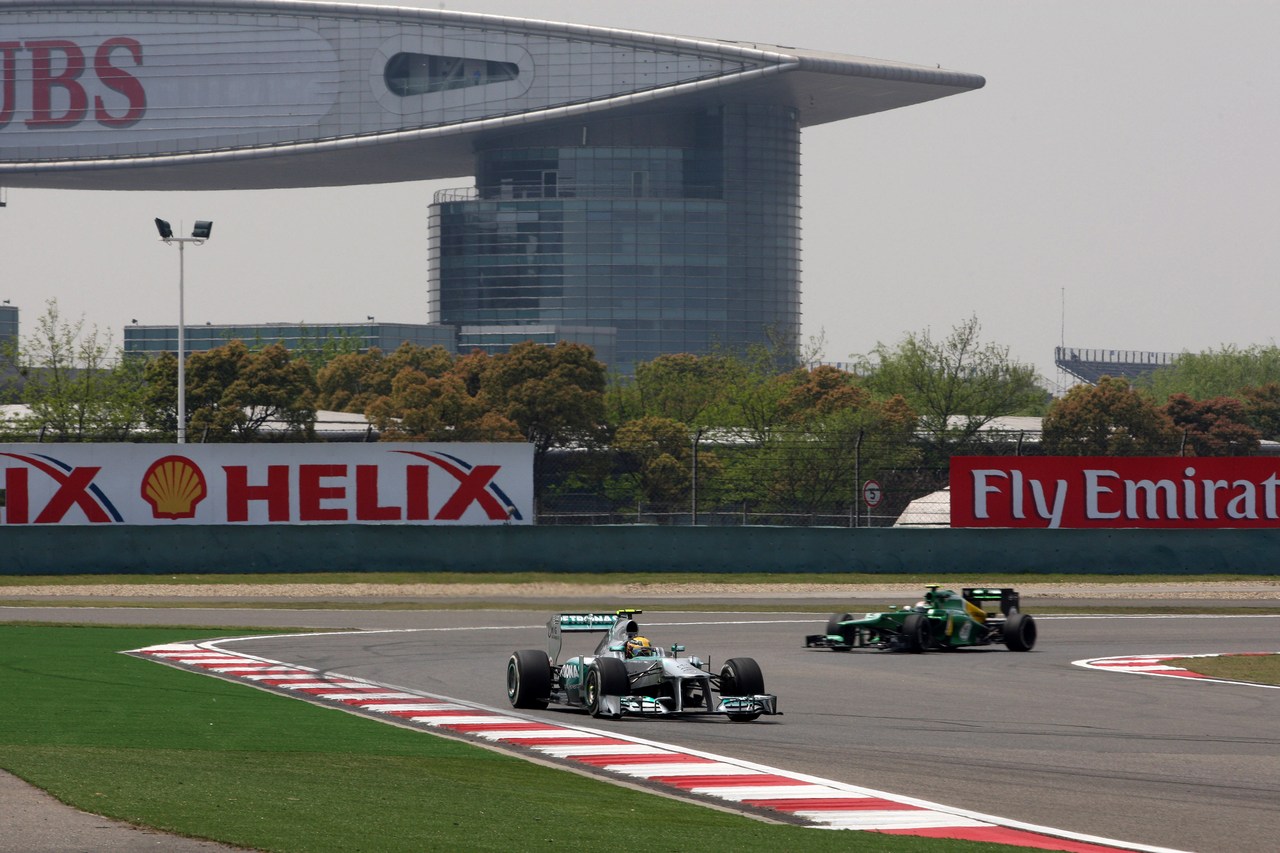 12.04.2013- Free Practice 1, Lewis Hamilton (GBR) Mercedes AMG F1 W04 