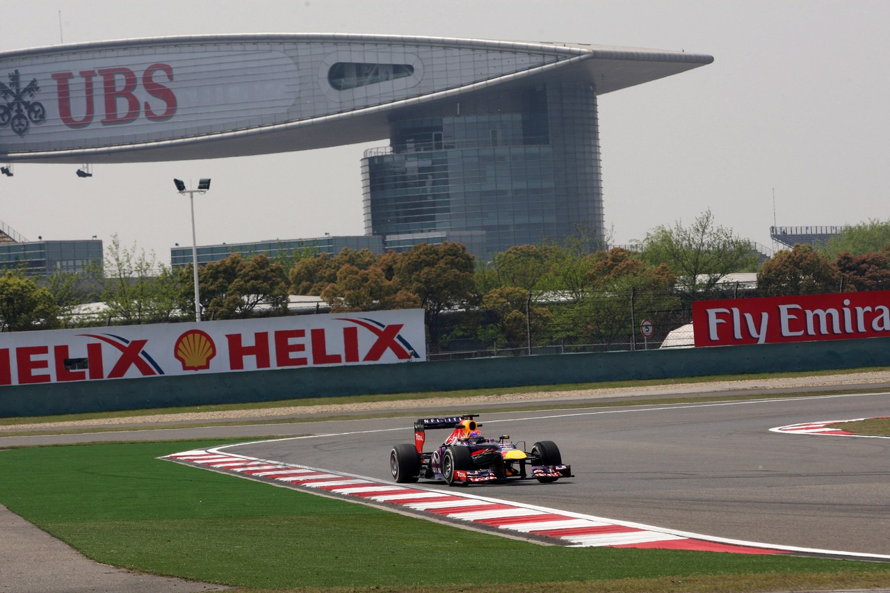 12.04.2013- Free Practice 1, Sebastian Vettel (GER) Red Bull Racing RB9 