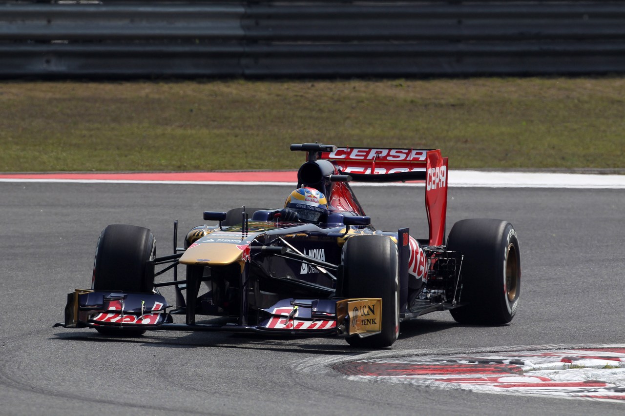 12.04.2013- Free Practice 1, Jean-Eric Vergne (FRA) Scuderia Toro Rosso STR8 