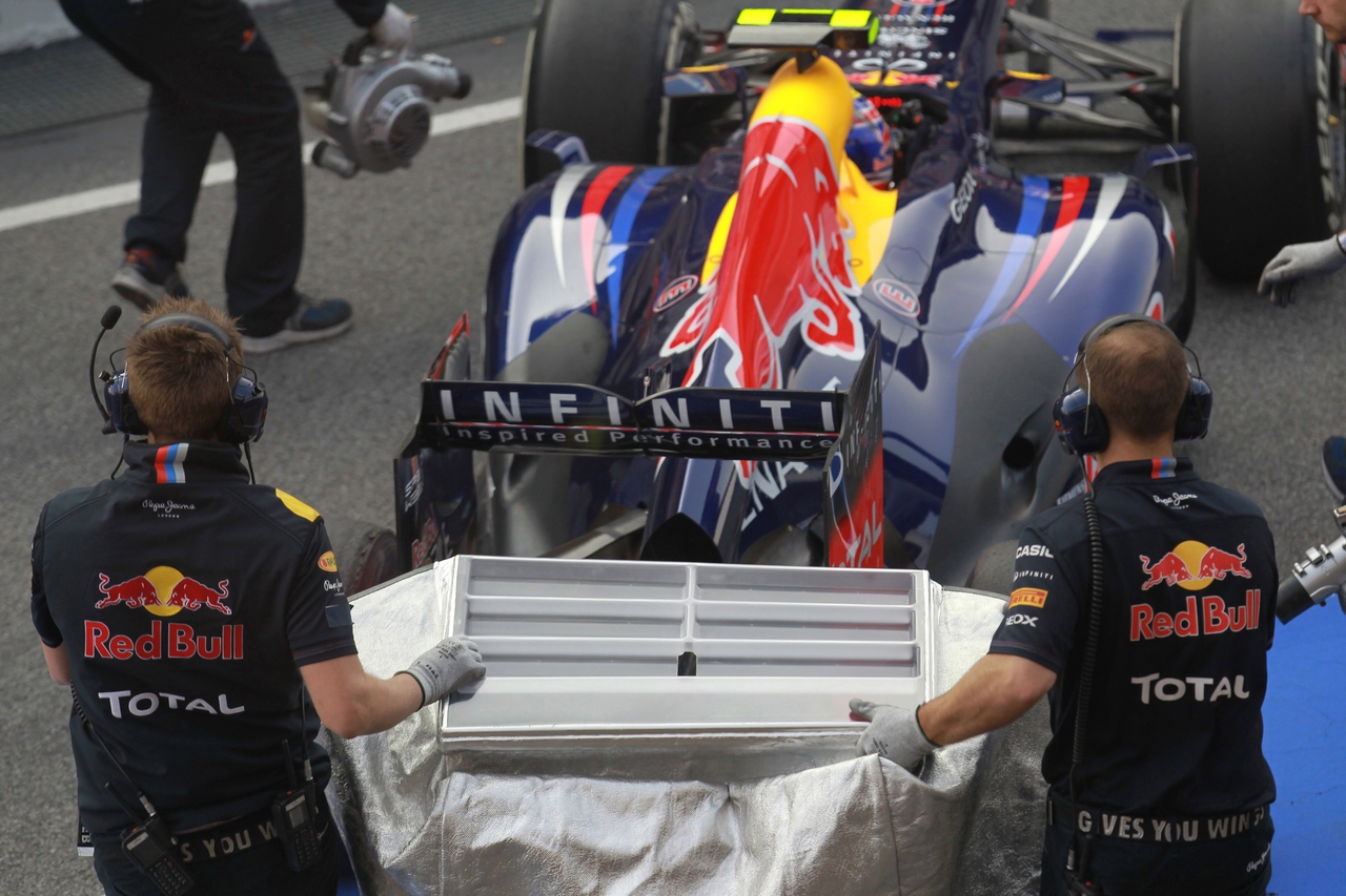 03.03.2012
Mark Webber (AUS), Red Bull Racing with a new exhaust system 