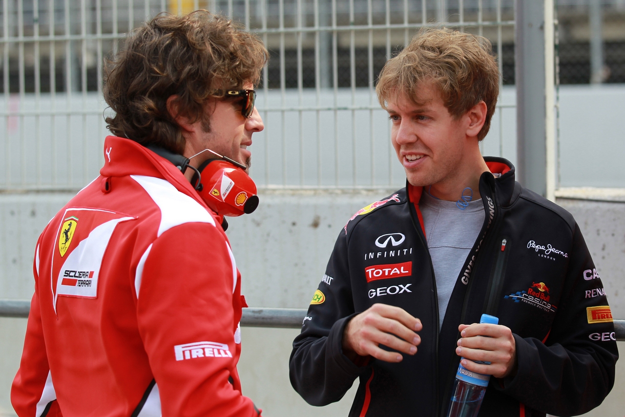 03.03.2012
Fernando Alonso (ESP), Scuderia Ferrari with Sebastian Vettel (GER), Red Bull Racing - 