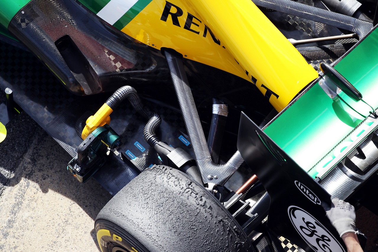 Caterham CT03 rear suspension and exhaust.
03.03.2013. 