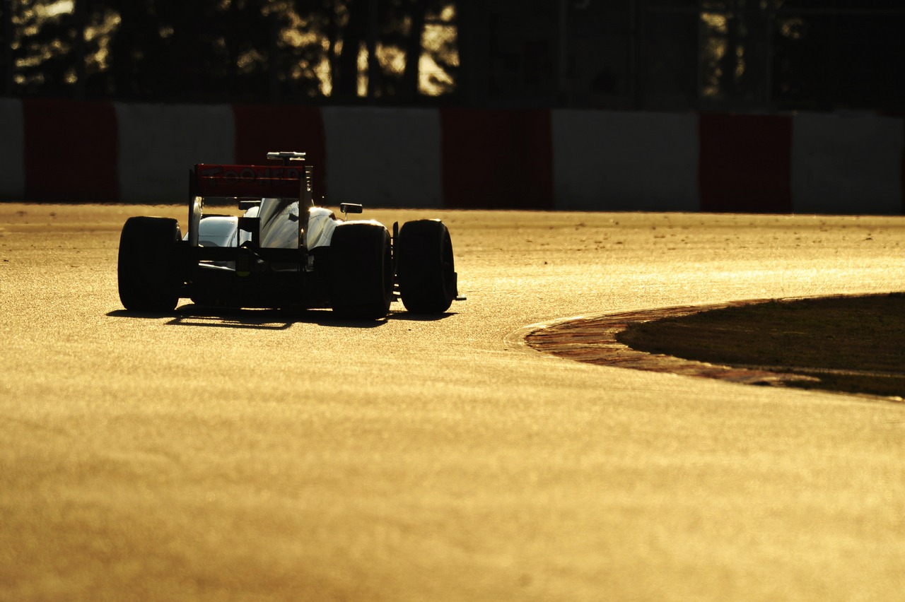 Sergio Perez (MEX) McLaren MP4-28.
