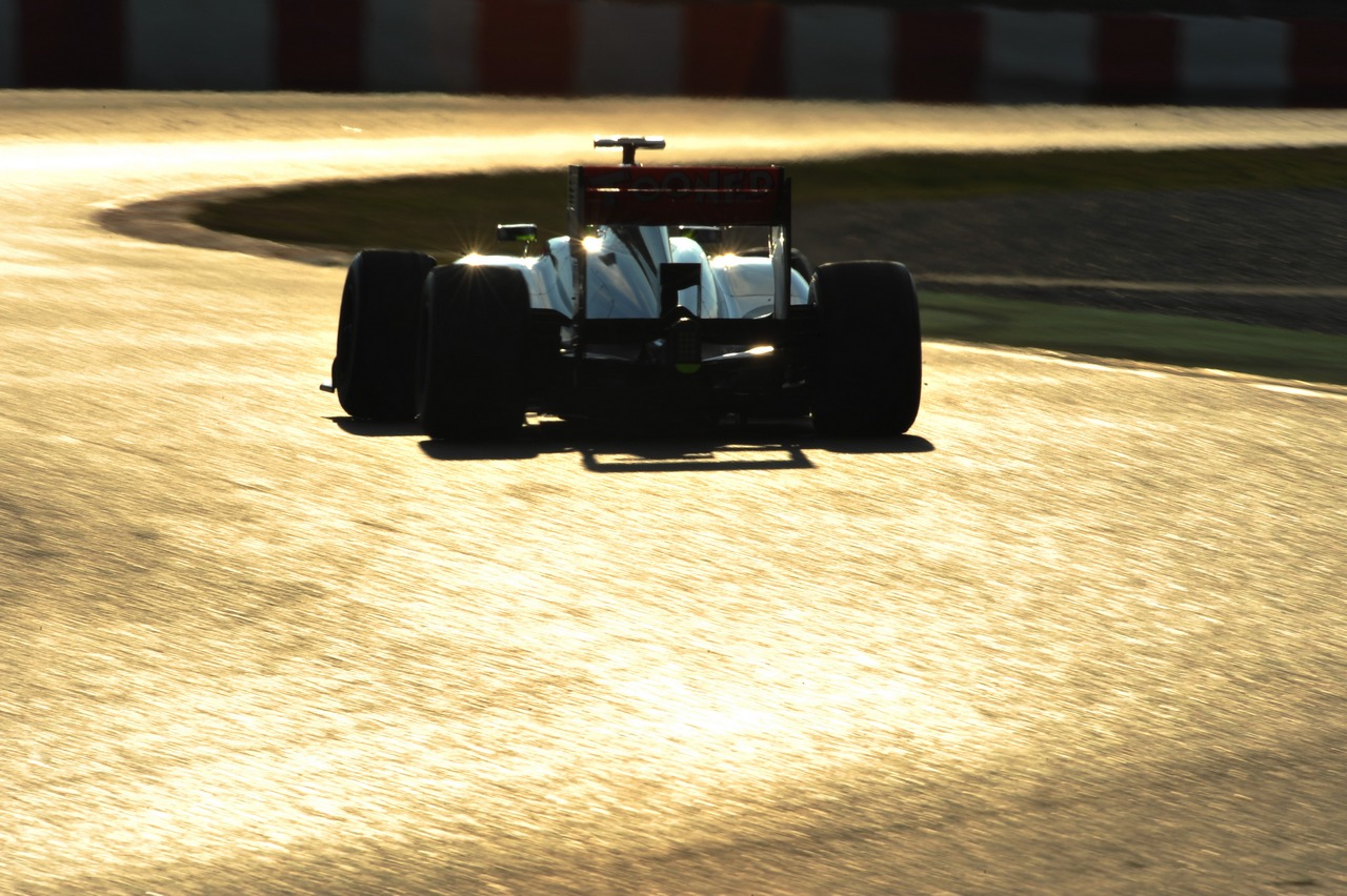 Sergio Perez (MEX) McLaren MP4-28.
